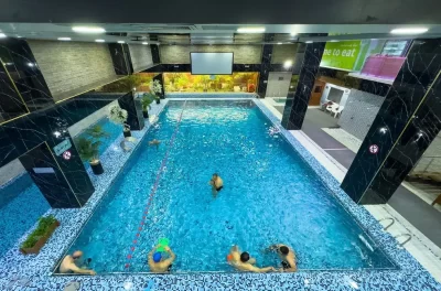 استخر قصر آبی قم